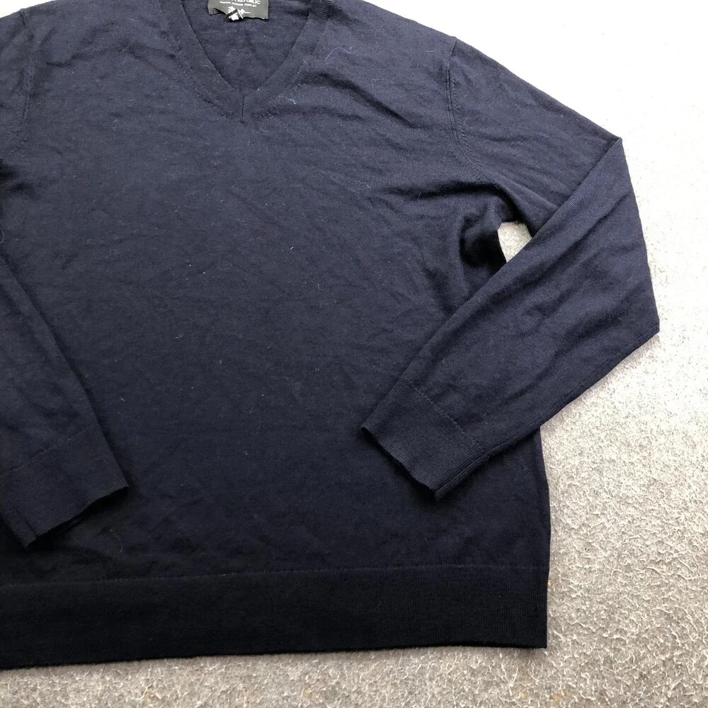 Banana Republic Sweater Mens Large Blue V Neck Italian Merino Wool Knit Pullover